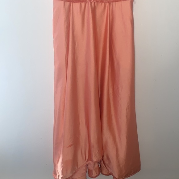 La Maison Talulah V-neck Substitution Midi Dress - Picture 5 of 13
